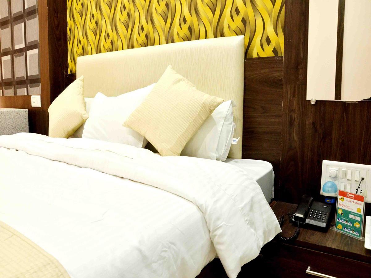 Oyo 2403 Hotel Aamantran Avenue اوجاين المظهر الخارجي الصورة