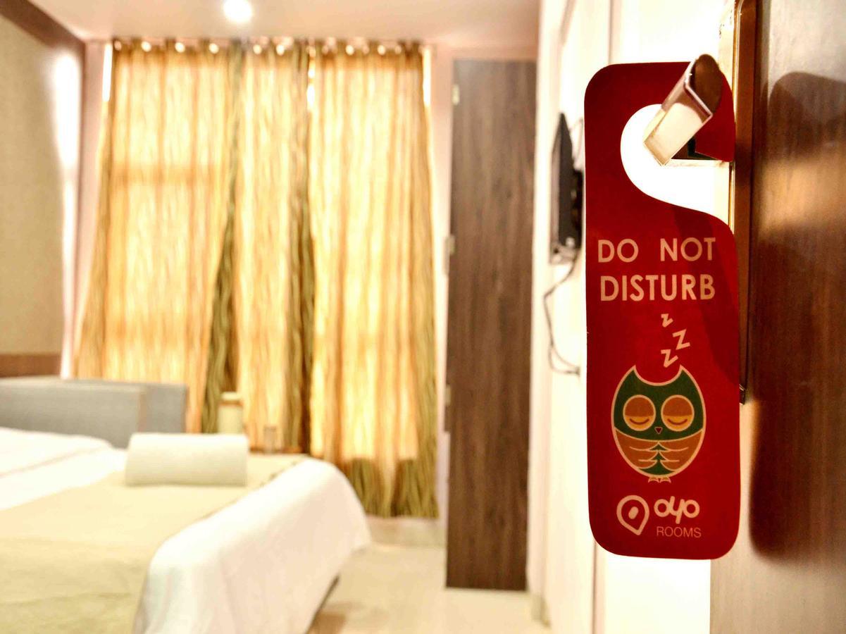 Oyo 2403 Hotel Aamantran Avenue اوجاين المظهر الخارجي الصورة