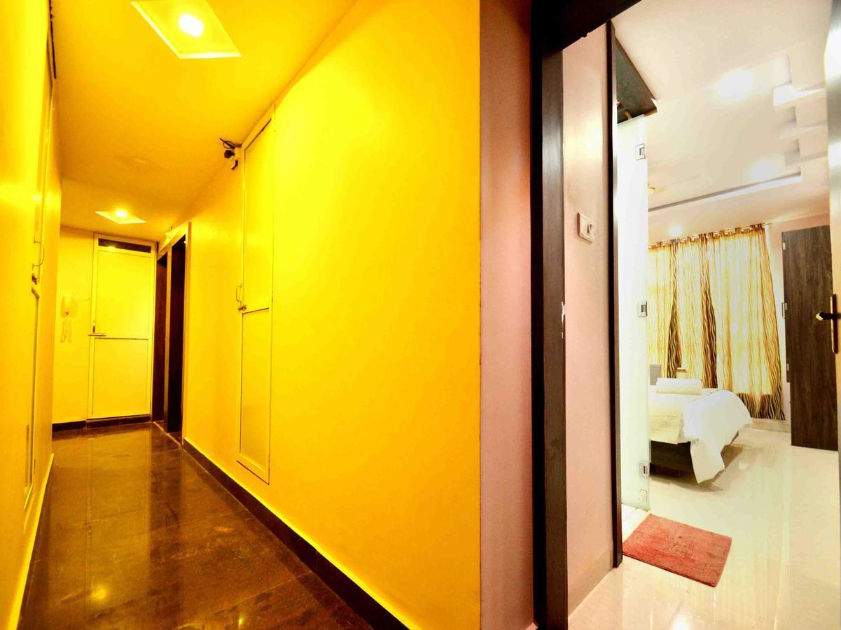 Oyo 2403 Hotel Aamantran Avenue اوجاين المظهر الخارجي الصورة